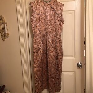 Vintage Chinese satin sheath dress